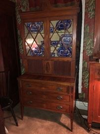 Rare Federal tambour desk, Kentucky cherry, circa 1790, inlaid, dovetailed drawers, original locks