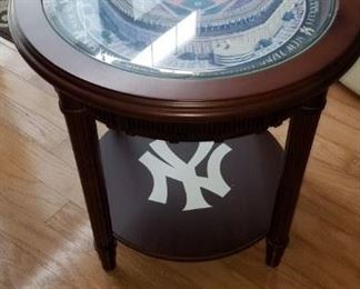 New York Yankees Table