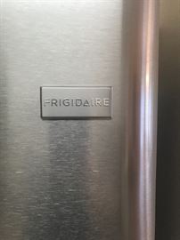 Frigidaire refrigerator freezer