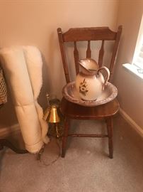 Chair, lamp, bowl/pitcher set