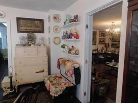 DSCN0162 JPG - Antique, vintage and collectible estate sale items