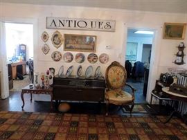 DSCN0165 JPG - Antique, vintage and collectible estate sale items