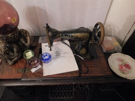 DSCN0228 JPG - Antique, vintage and collectible estate sale items