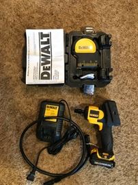 DeWalt Plumb Bob & DeWalt Camera