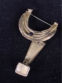 Ch005 Silver Half Moon Pendant