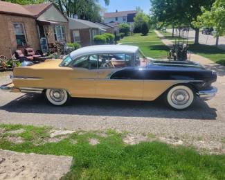 1956 Pontiac Star Chief 