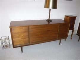 Dixie Furniture Mid Century Modern Dresser