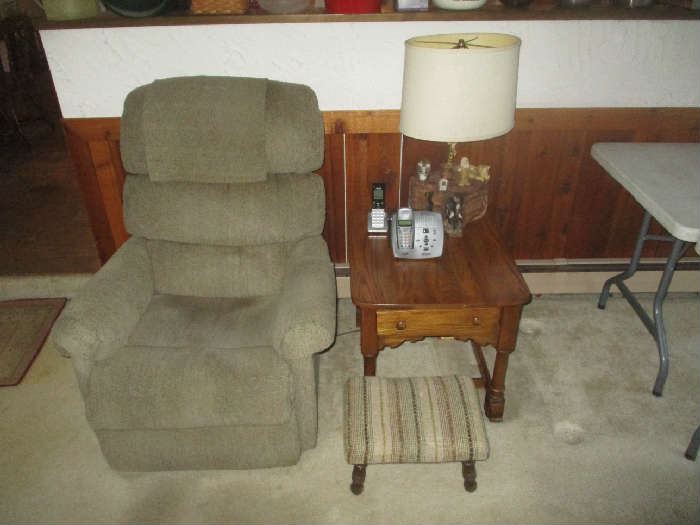 RECLINER AND END TABLE