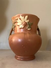 Weller Pottery, Two Handled with Daisy 
