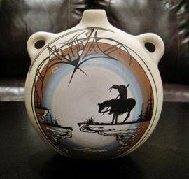 Beautiful Native American Navajo pottery signed by Emily Blackhorse.