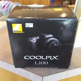 Nikon CoolPix L100 camera