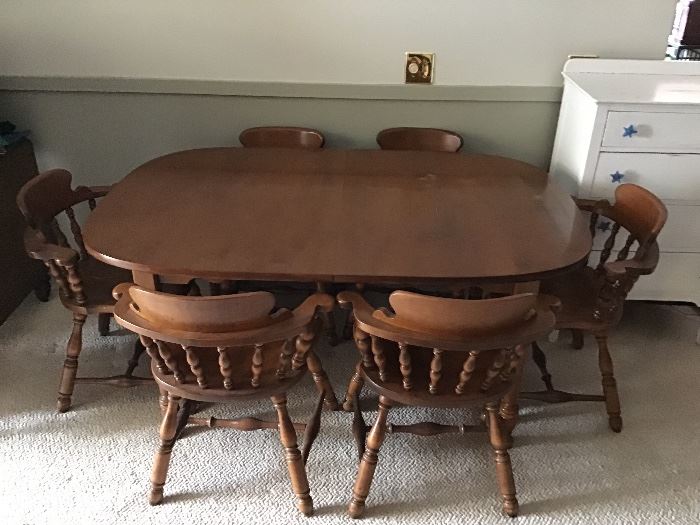 Heywood Wakefield Dining Table and 6  Chairs 