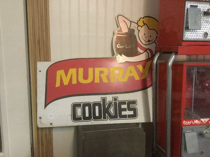 Murray Biscuit sign