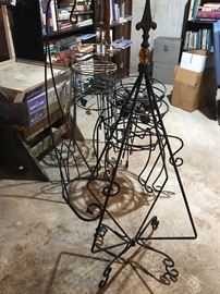 Wonderful Lawn Pot hangers