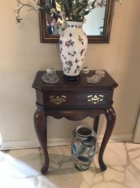 Look at this pretty Entry Table.  Vase is from "100 Butterflies" Collection