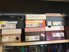 Ladies Shoes 6.5 nd 7. Name Brands