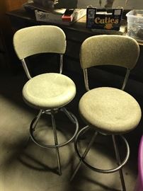 2 Vintage Bar Stools