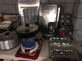 Bake ware of ll kinds