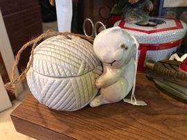 Fitz and Floyd Kitten String Holder