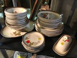 Poppy Trail - Vintage Cream