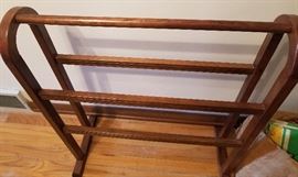 92-Vintage solid wood blanket rack