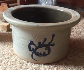 Diamond brand vintage crock/pot