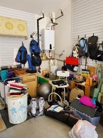 TONS of yoga mats & associated yoga items