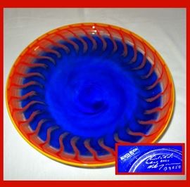 Gorgeous Signed Kosta Boda Center Piece Bowl 