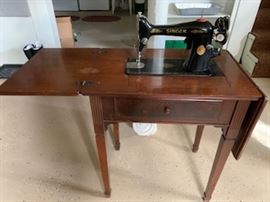 Vintage Singer sewing machine and cabinet & sewing box