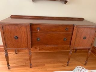 Beautiful buffet, really good condition