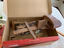 Stereoscope and pictures