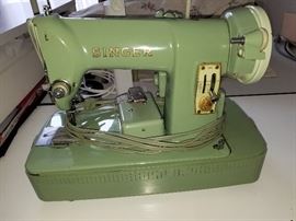 Singer Sewing Machine