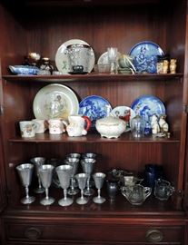 COLLECTIBLE PLATES AND SILVERPLATE STEMS