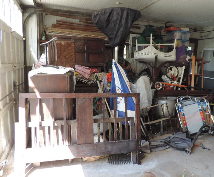 ANTIQUES AND ITEMS IN GARAGE