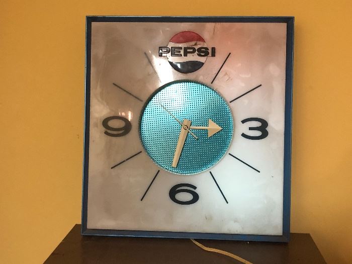 Pepsi Clock 