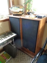 speakers
