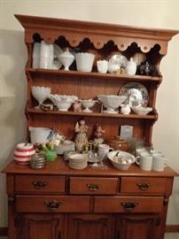 small open face curio