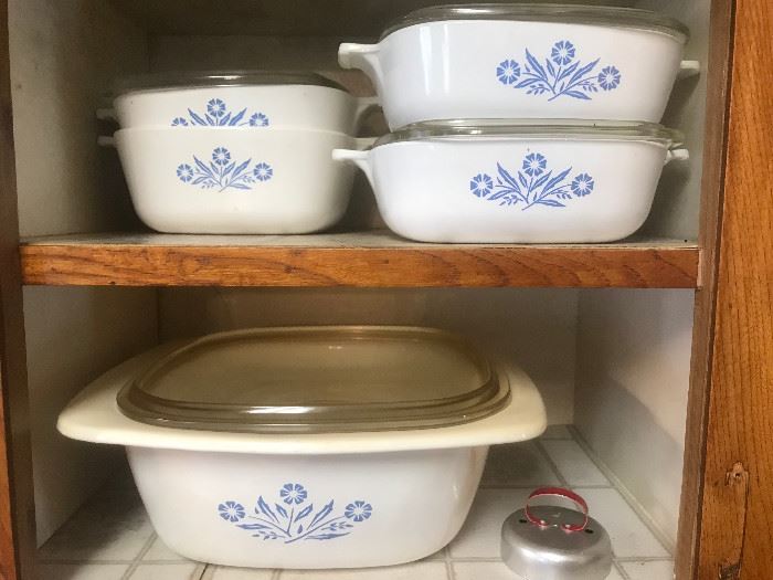 Cornflower Corningware Covered Casserole Dish