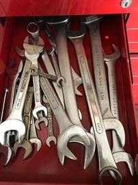 Tools included in Dandy tool box