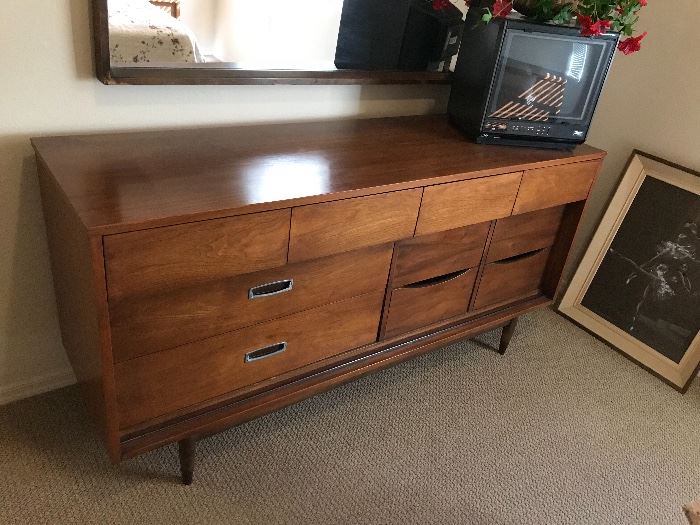 Oil walnut Bedroom set. Purchase 9/03/1960 Bed, Dresser, 2 night stands, chest of drawers and Large Mirror.