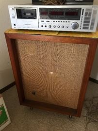 Vintage JBL speakers, Great sound and Modern