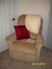 Mega Motion Tan Lift Recliner