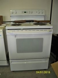 GE Self Clean Stove/Oven