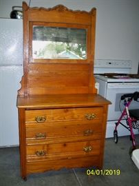 Vintage 2pcs 3 Drawer Dresser with Mirror