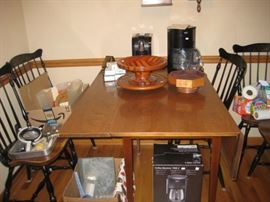 Drop leaf table & 6 Hitchcock chairs