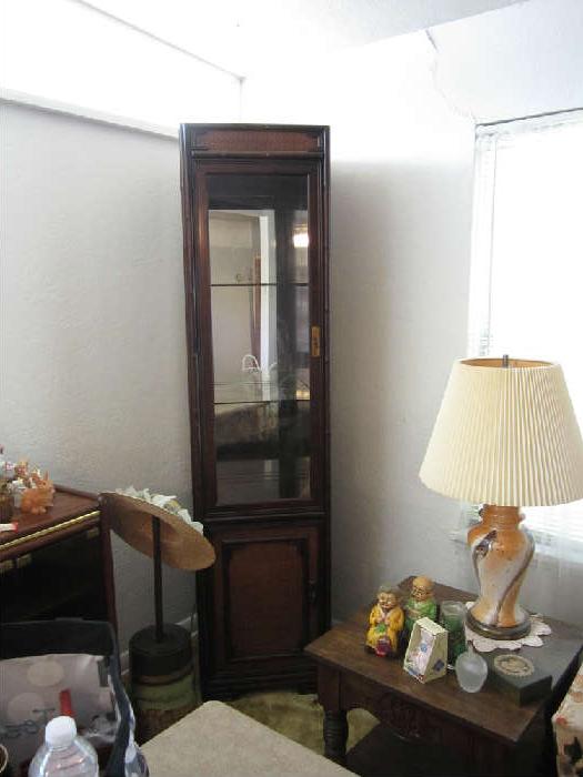 Drexel Heritage Lighted Curio Cabinet