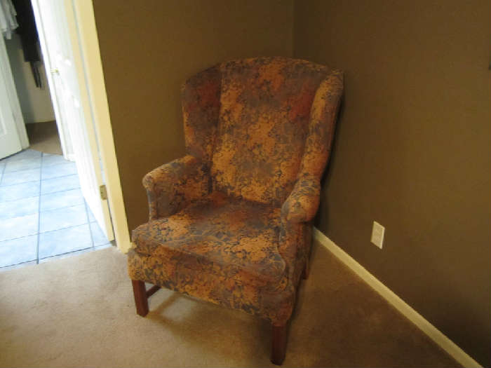 Wing Back Sitting Chair