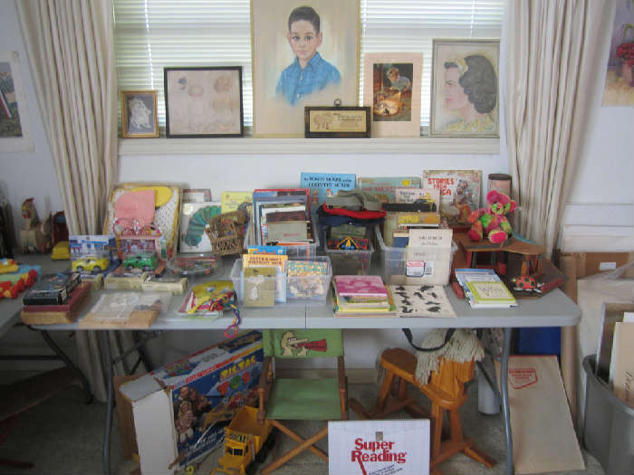 If you home school there are some great books here.  Vintage Boy Scout Books, Vintage Children Books, History Books, Cat Books and More!