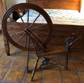 Vintage Spinning Wheel 