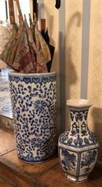 Blue & White Pottery 